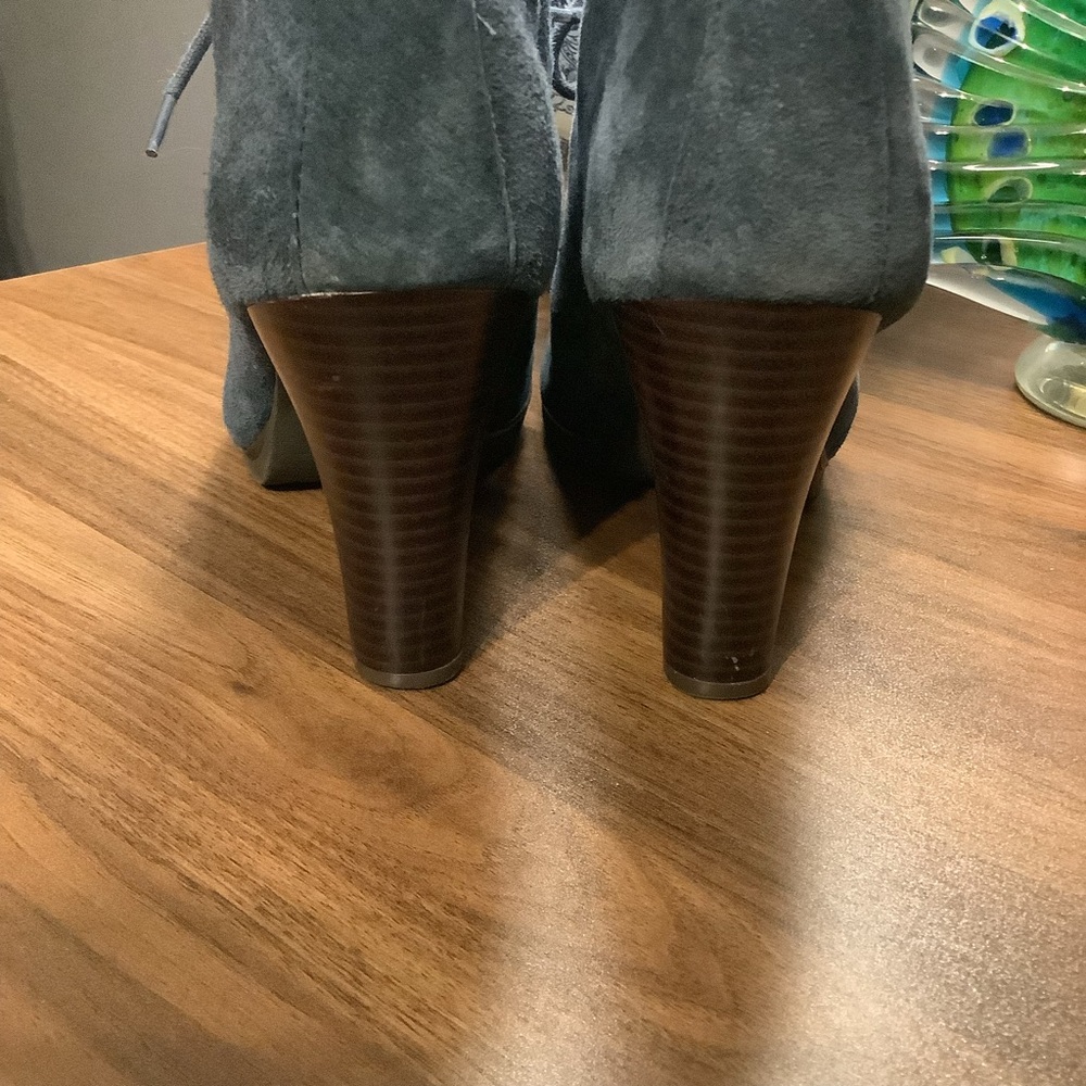 White Mountain Women's Blue Suede Lace Up Boots - Picture 8 of 9
